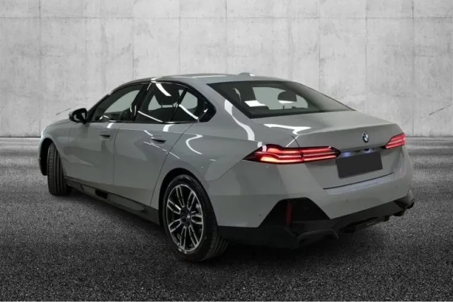 Bmw 520 - dettaglio 2