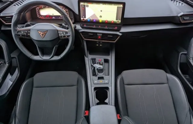 Cupra leon - dettaglio 4