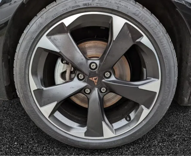 Cupra leon - dettaglio 7