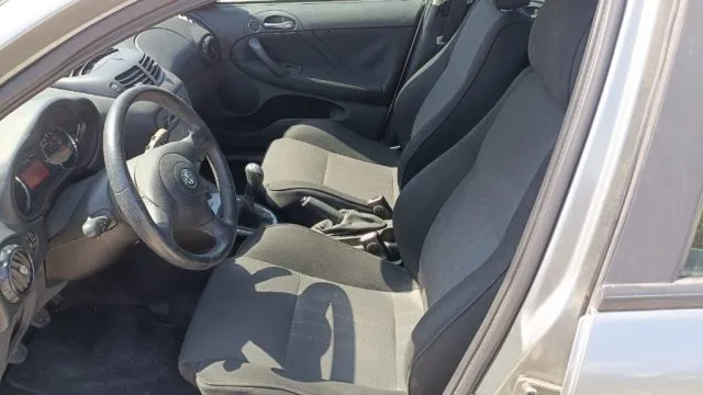 Alfa romeo 147 - dettaglio 14