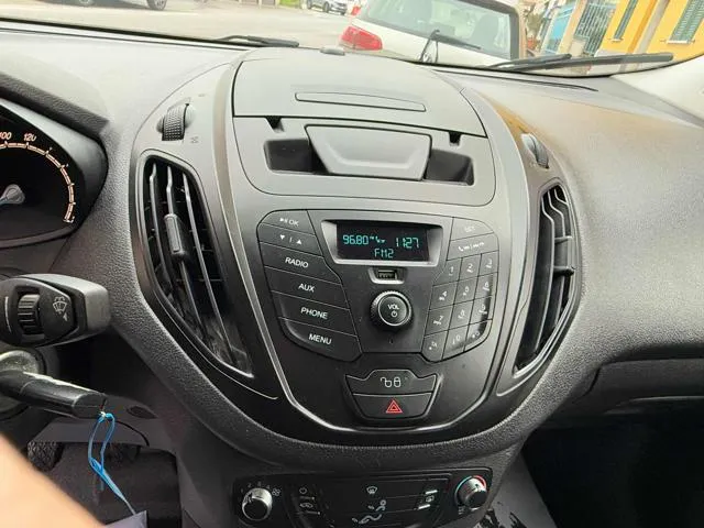 Ford Transit Courier 1.5 TDCi 75CV Van Trend NESSUN VINCOLO - Foto 14