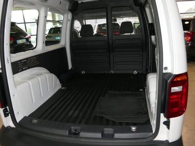 Volkswagen Caddy 1.0 TSI 102 CV Furgone Bus. + IVA - Foto 6