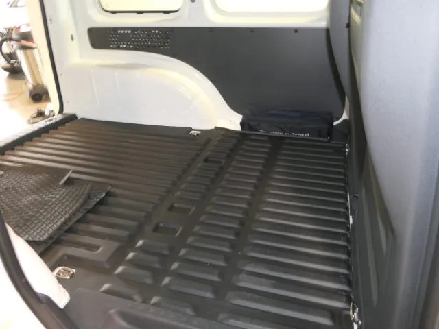 Volkswagen Caddy 1.0 TSI 102 CV Furgone Bus. + IVA - Foto 7