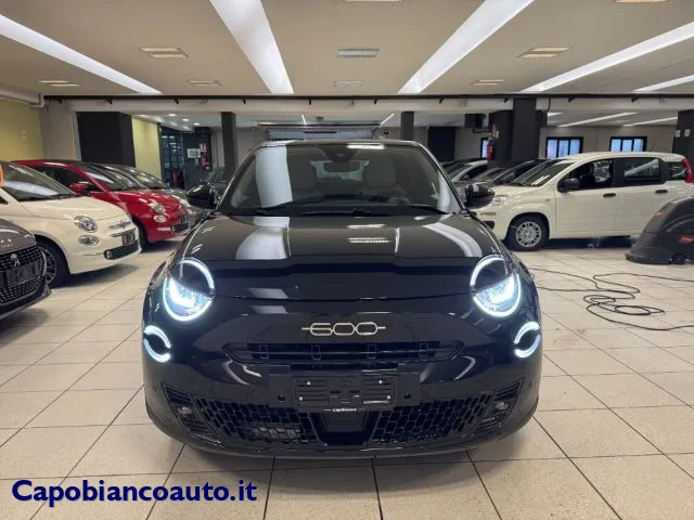 Fiat 600 Hybrid 100 CV DCT MHEV La Prima--13.000KM - Foto 3
