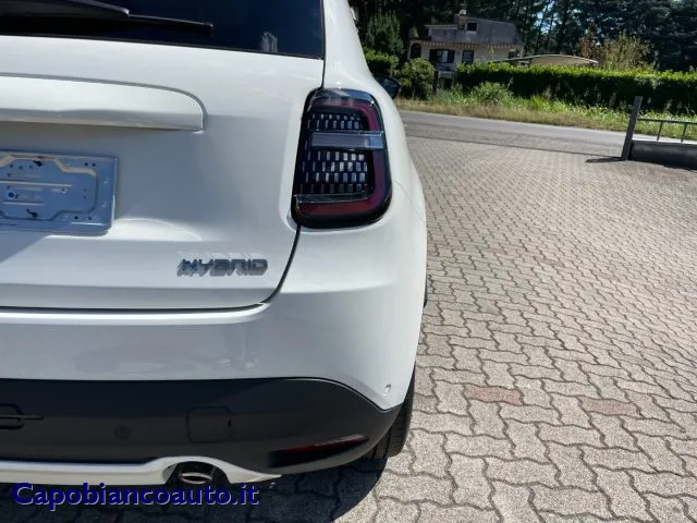 Fiat 600 Hybrid 100 CV DCT MHEV La Prima--7.900KM! - Foto 8