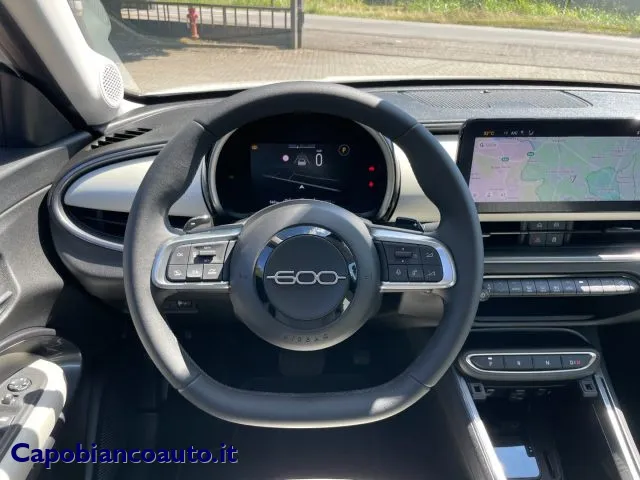 Fiat 600 Hybrid 100 CV DCT MHEV La Prima--7.900KM! - Foto 12