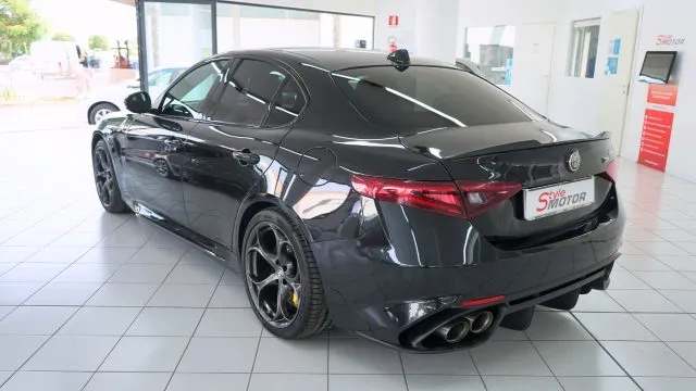 Alfa Romeo Giulia 2.9 T V6 Quadrifoglio MANUALE TIRATURA LIMITATA - Foto 3