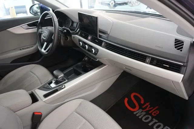 Audi A4 Avant 35 TDI/163 CV S tronic Business - Foto 7