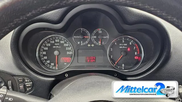 Alfa romeo 147 - dettaglio 7