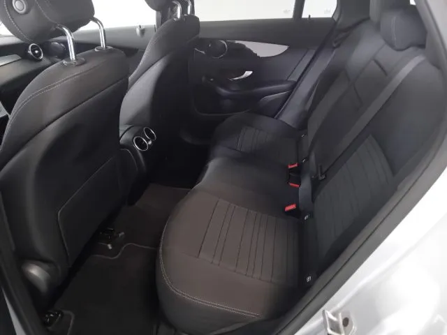 Mercedes-Benz GLC 300 e 4Matic EQ-Power Executive Plug-In - PREZZO PROMO - Foto 9