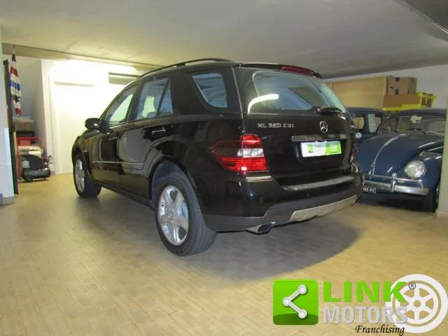 Mercedes-Benz ML 320 CDI 3.0 sport 224cv 4matic G-tronic FARI LED - Foto 5