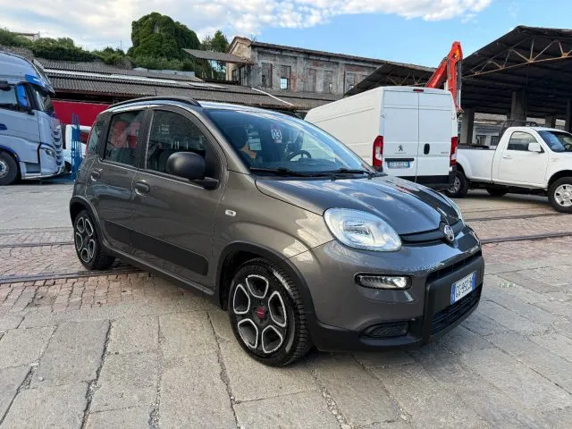 Fiat Panda 1.0 FireFly S&S Hybrid City Life - Foto 2