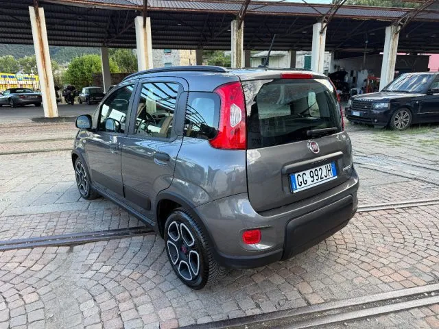 Fiat Panda 1.0 FireFly S&S Hybrid City Life - Foto 5