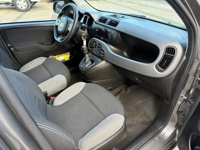 Fiat Panda 1.0 FireFly S&S Hybrid City Life - Foto 9