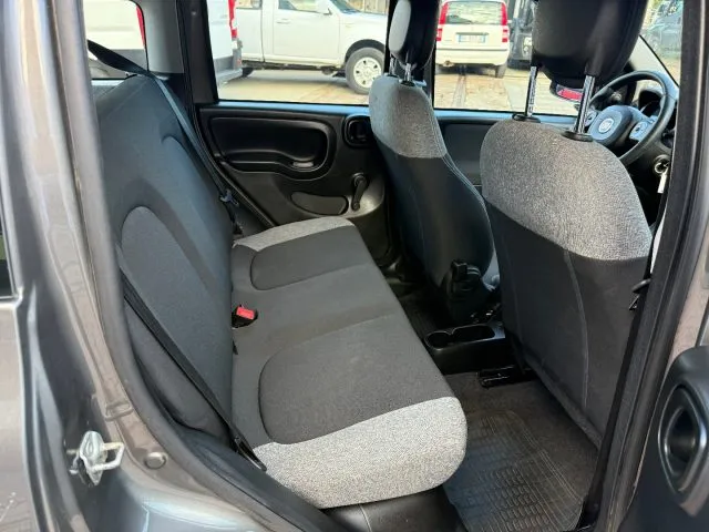 Fiat Panda 1.0 FireFly S&S Hybrid City Life - Foto 10