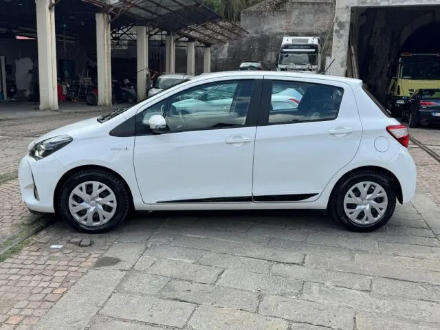 Toyota Yaris 1.5 Hybrid 5 porte Active - Foto 3
