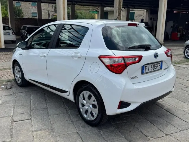 Toyota Yaris 1.5 Hybrid 5 porte Active - Foto 6