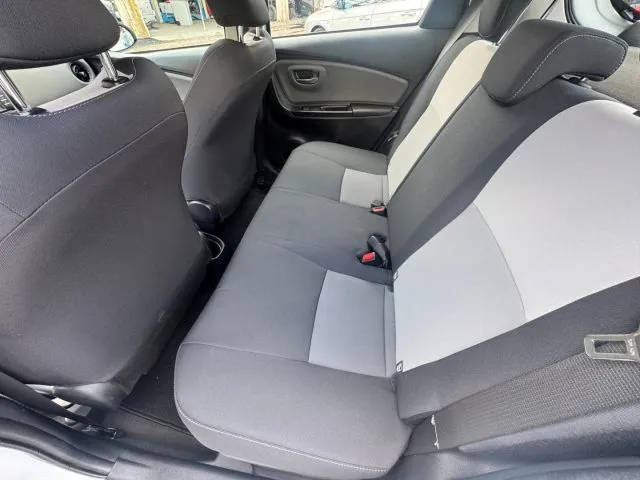 Toyota Yaris 1.5 Hybrid 5 porte Active - Foto 10
