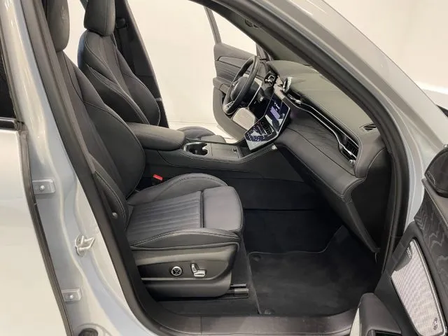 Maserati Grecale 2.0 MHEV AWD Modena 330CV * PELLE *TETTO APRIBLE* - Foto 8