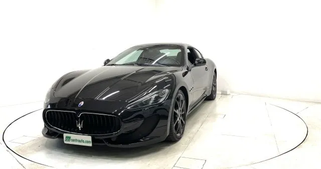 Maserati Granturismo 4.7 V8 Sport Coupe' CAMBIOCORSA * PELLE * - Foto 3