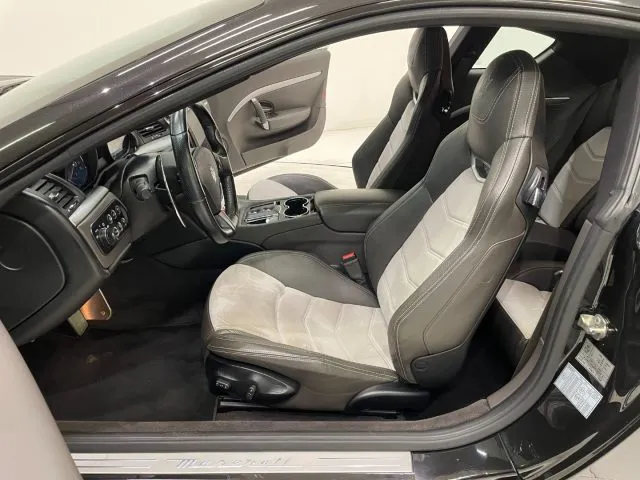 Maserati Granturismo 4.7 V8 Sport Coupe' CAMBIOCORSA * PELLE * - Foto 8