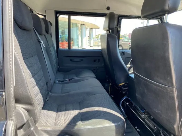 Land rover Defender 130 2.4 TD4 CrewCab S ARIA CONDIZIONATA, GANCIO - Foto 9