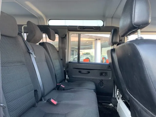 Land rover Defender 110 2.4 TD4 Station Wagon 7 POSTI - Foto 7