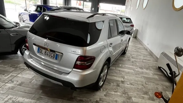 Mercedes-Benz ML 320 CDI Sport - Foto 8