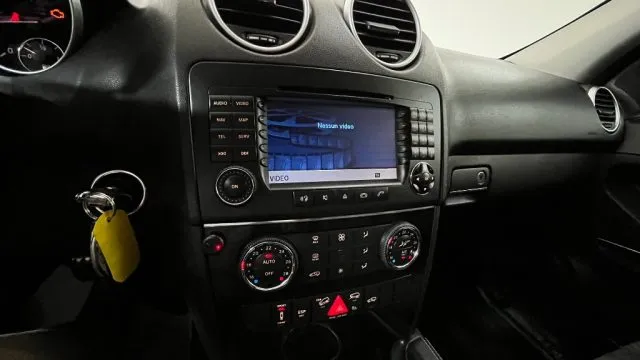 Mercedes-Benz ML 320 CDI Sport - Foto 14