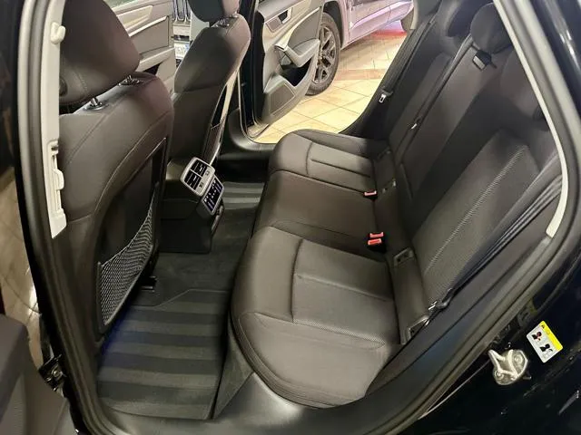 Audi A6 Avant 40 2.0 TDI quattro SPORT UNIPRO - Foto 14