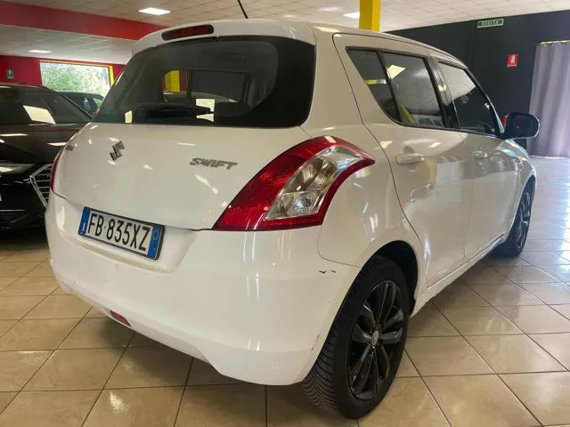 Suzuki Swift 1.3 DDiS 5 porte B-Cool - Foto 5