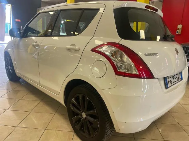 Suzuki Swift 1.3 DDiS 5 porte B-Cool - Foto 7