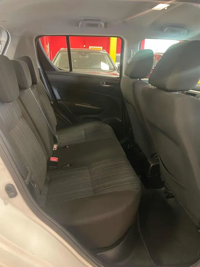 Suzuki Swift 1.3 DDiS 5 porte B-Cool - Foto 9