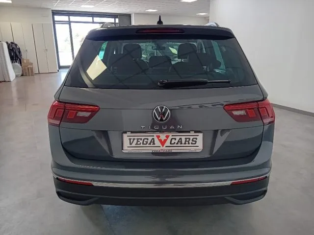 Volkswagen Tiguan Tiguan 2.0 TDI 150CV SCR DSG Life - Foto 3