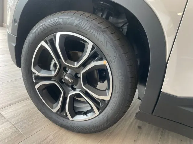 Jeep Avenger Avenger 1.2 Turbo Summit - Foto 8