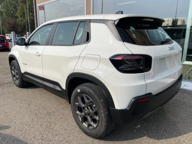 Jeep Avenger 1.2 Turbo 100 CV MHEV Longitude - Foto 7