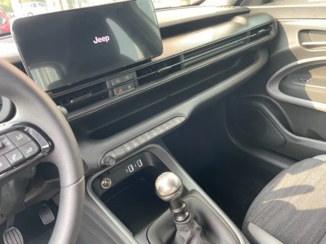 Jeep Avenger 1.2 Turbo 100 CV MHEV Longitude - Foto 11