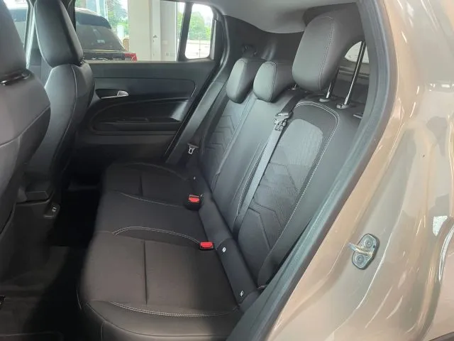 Jeep Avenger 1.2 Turbo 100 CV MHEV Summit - Foto 9