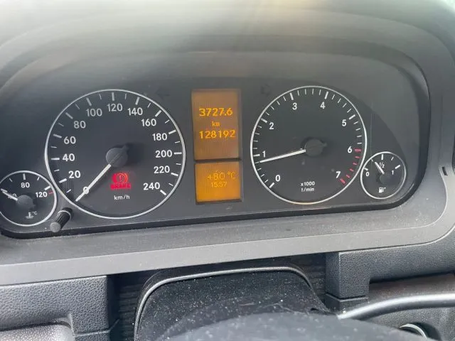 Mercedes-Benz A 160 BlueEFFICIENCY Premium - Foto 12