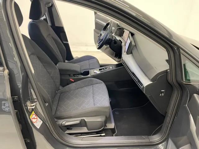 Volkswagen Golf 1.0 eTSI DSG Life 5P MHEV - Foto 8
