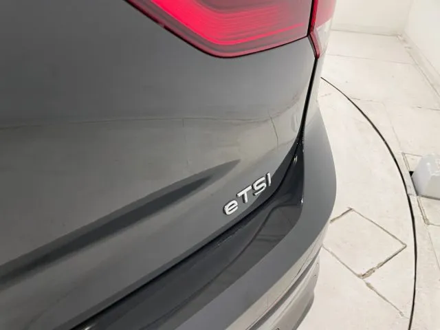 Volkswagen Golf 1.0 eTSI DSG Life 5P MHEV - Foto 14