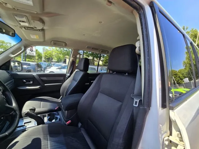 Mitsubishi Pajero 3.2 DI-D 16V aut. 7 POSTI PERMUTE - Foto 8