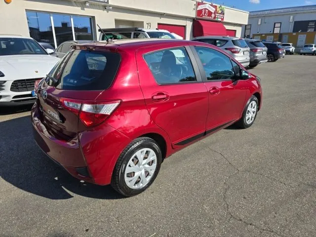 Toyota Yaris 1.0 72 CV 5 porte NEOPATENTATI - PERMUTE - Foto 2