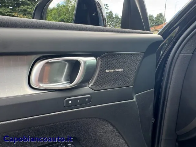 Volvo XC40 B3 automatico Plus Dark KM0 PREZZO REALE - Foto 9