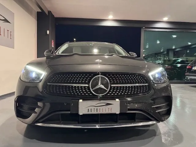 Mercedes-Benz E 300 de 4Matic Berlina Premium Plus AMG - Foto 2
