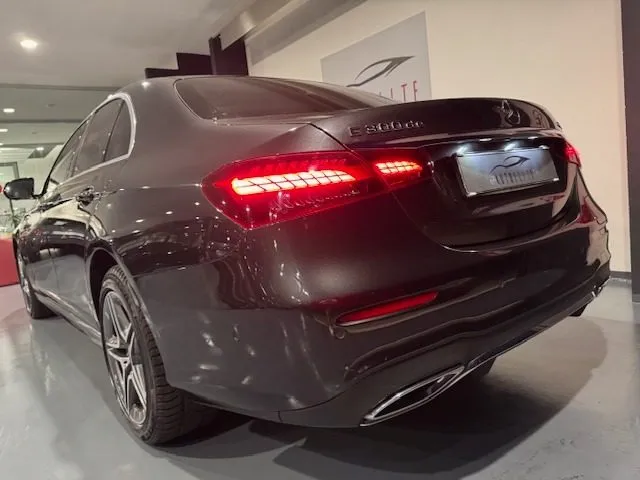 Mercedes-Benz E 300 de 4Matic Berlina Premium Plus AMG - Foto 4