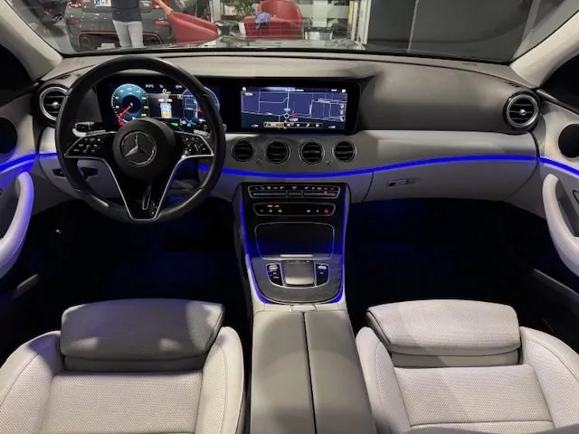 Mercedes-Benz E 300 de 4Matic Berlina Premium Plus AMG - Foto 9