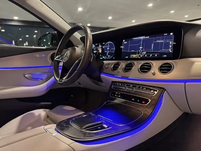 Mercedes-Benz E 300 de 4Matic Berlina Premium Plus AMG - Foto 11