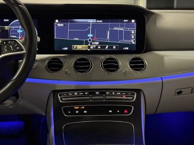 Mercedes-Benz E 300 de 4Matic Berlina Premium Plus AMG - Foto 13