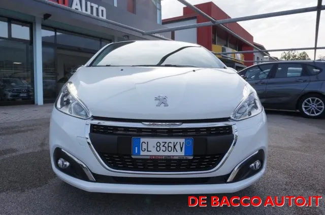 Peugeot 208 208 PureTech 82 S&S 5p. Signature - Foto 2